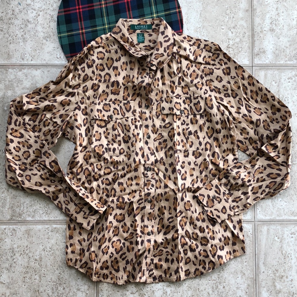 Lauren Ralph Lauren Button down shirt, size M